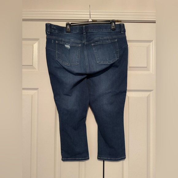 Torrid Crop Bombshell Skinny - Picture 5 of 6